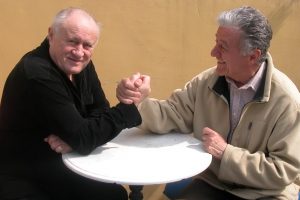 ОД ИДЕЈЕ ДО РЕАЛИЗАЦИЈЕ – Ференц Деак и Боривој Миросављевић, аутор и освајач првог престижног трофеја "Златно око“ који је најчешће завршио у рукама истакнутих фоторепортера.