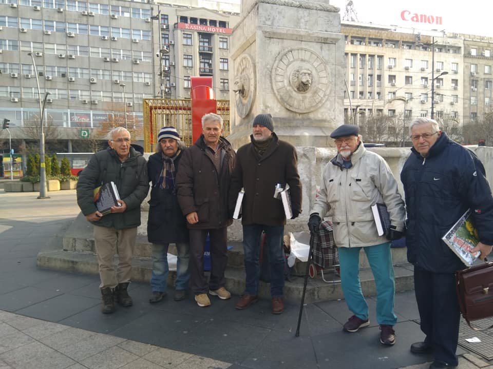 Ауторима из Београда, поменутим у првом тому, књига је накнадно уручена